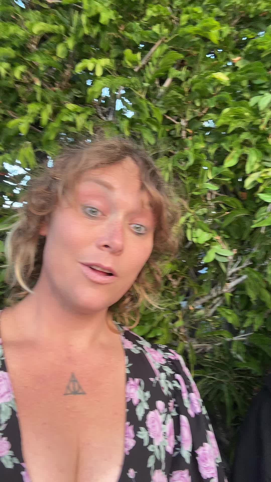 @Sylvie (GQ) 🎆 🏳️&zwj;⚧️ 🪽💜