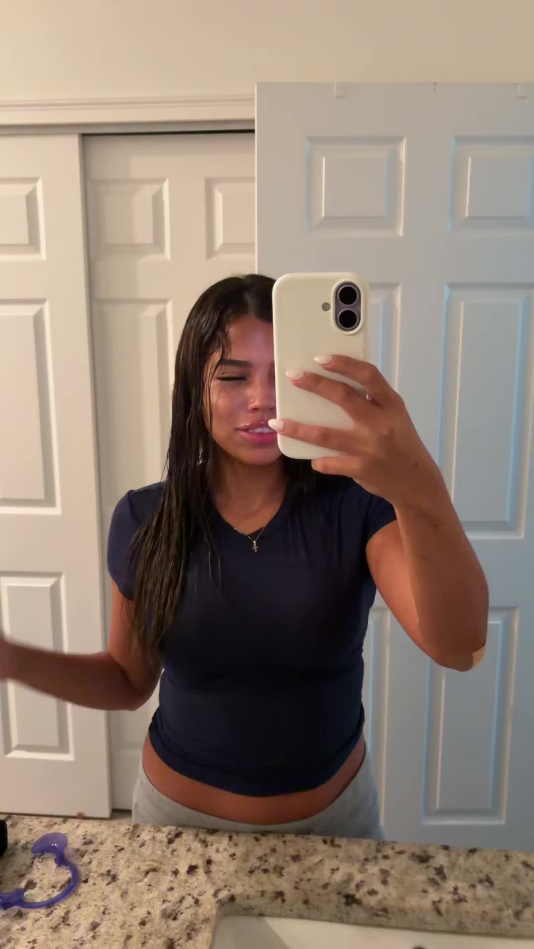 @daniela