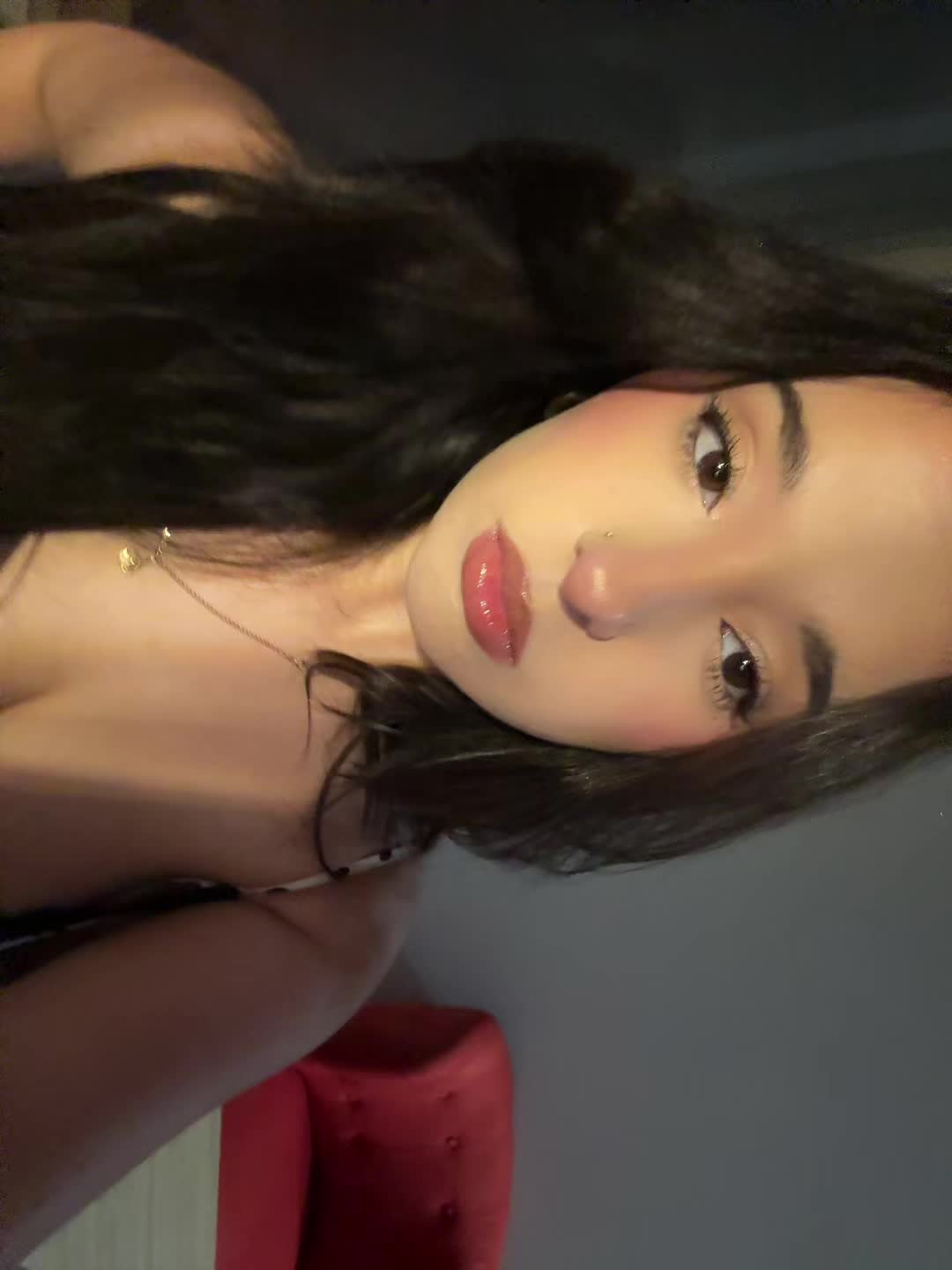 @🐝