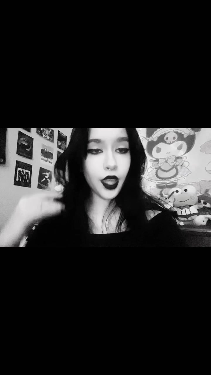 @𝓀𝑒𝓃𝓃𝒾 🖤🦇