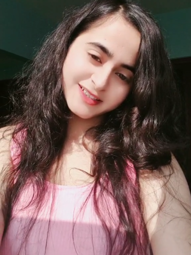 @ẞhàrmà girl