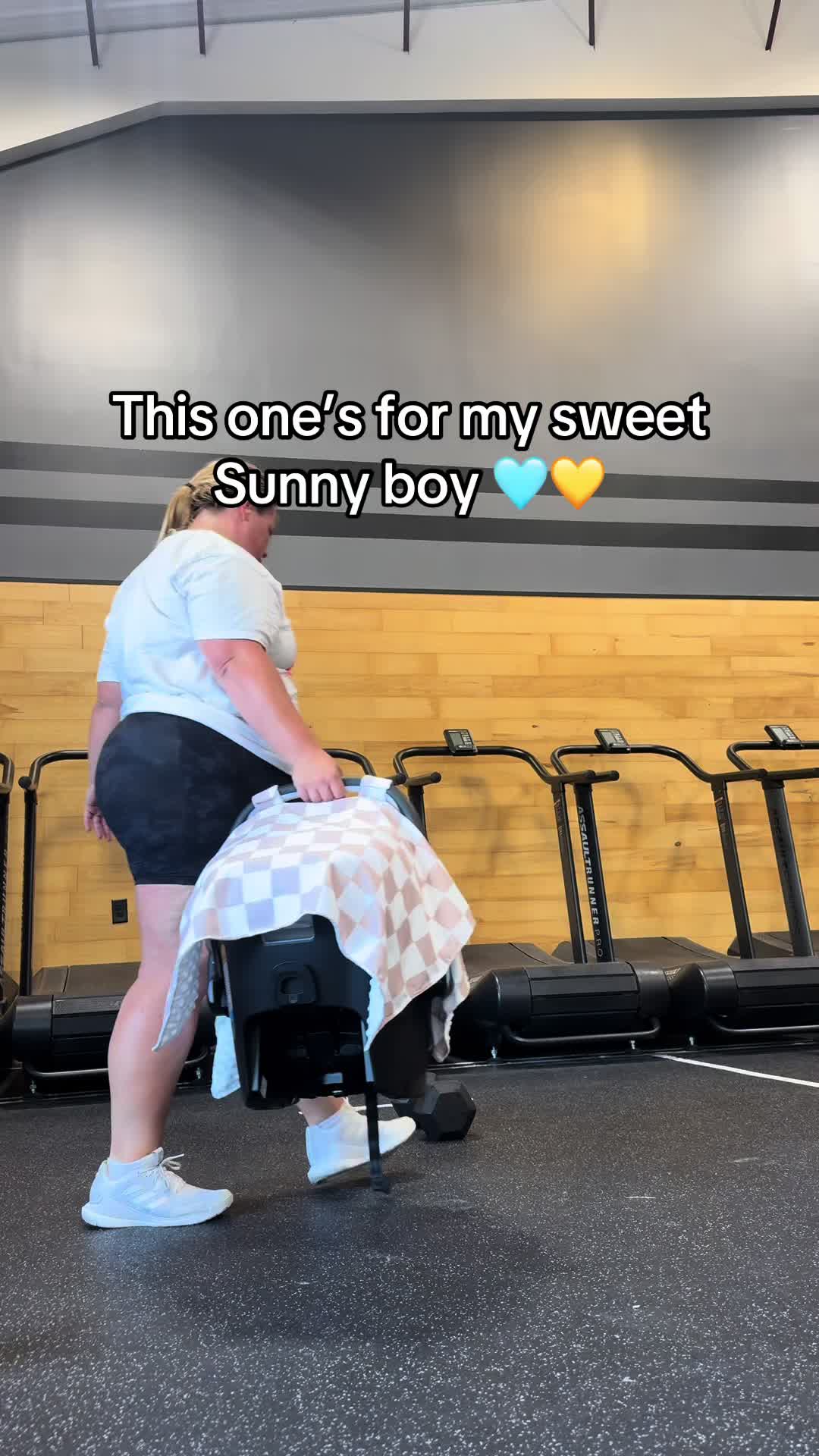 @Chlomoney18