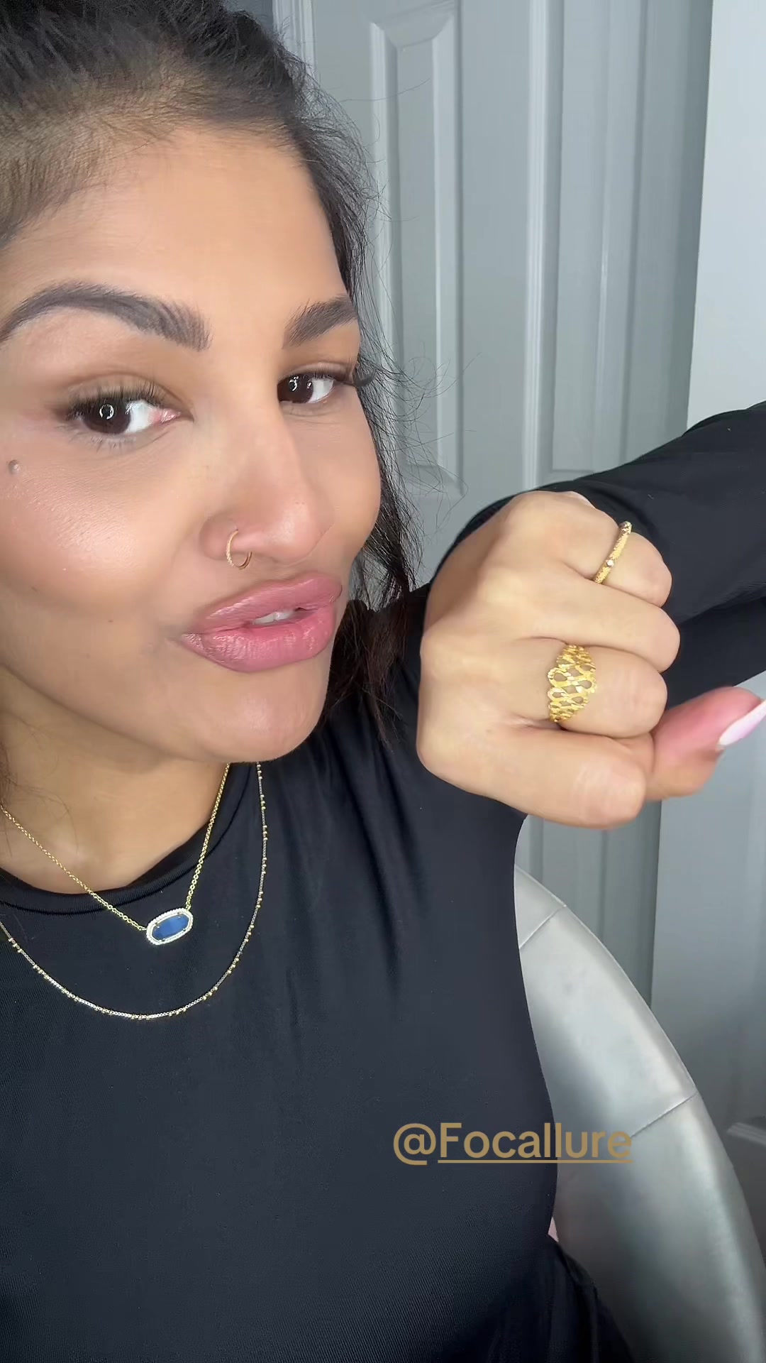 @MakeupLaveena