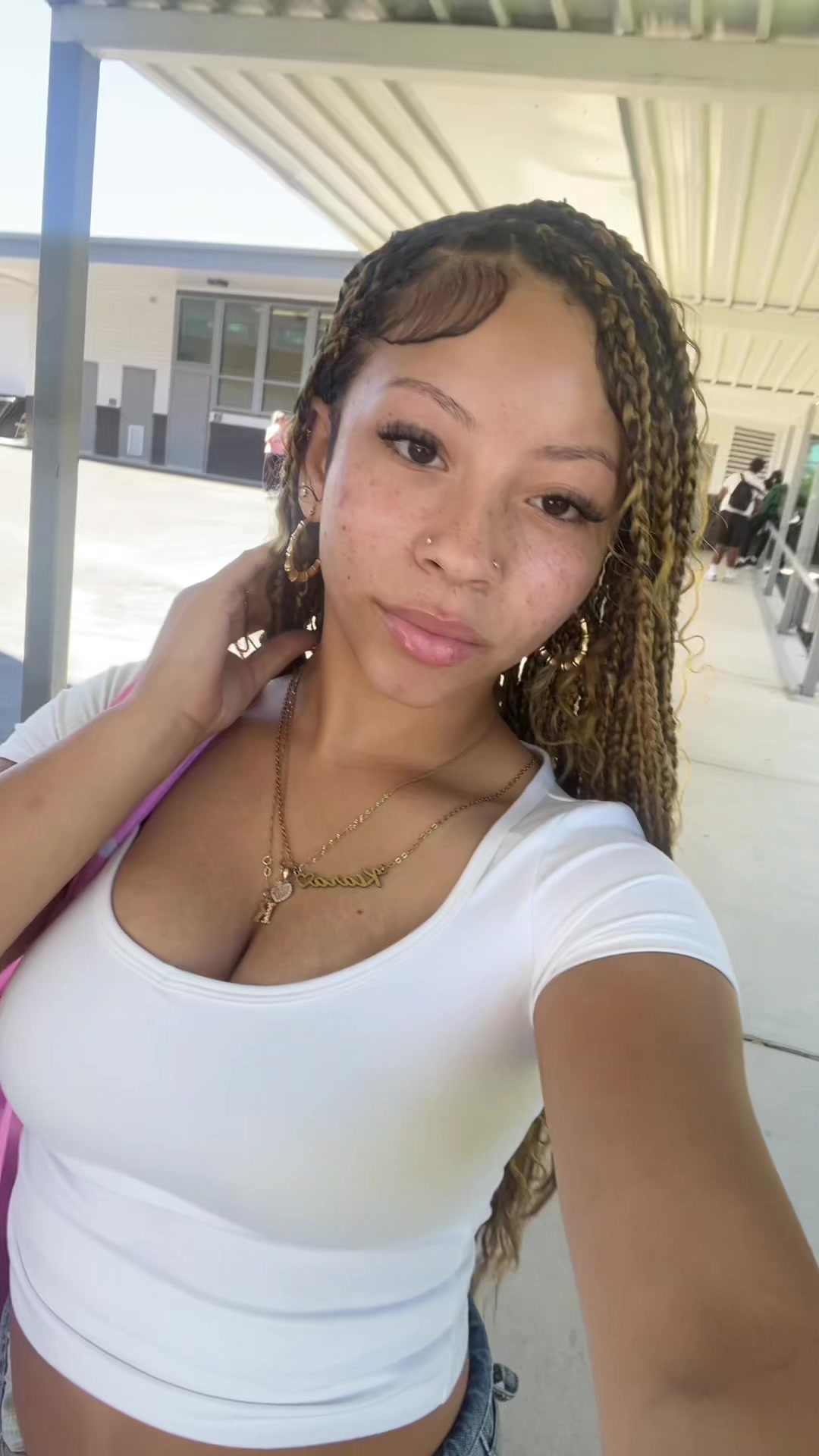 @kiaraaa