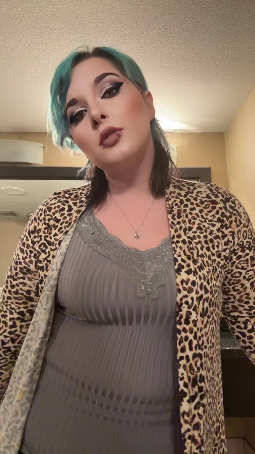 @Lil kitten