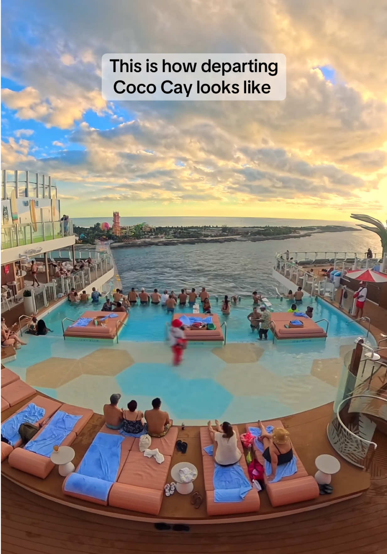 @Paulo Travels / Cruises✈️🇨🇦