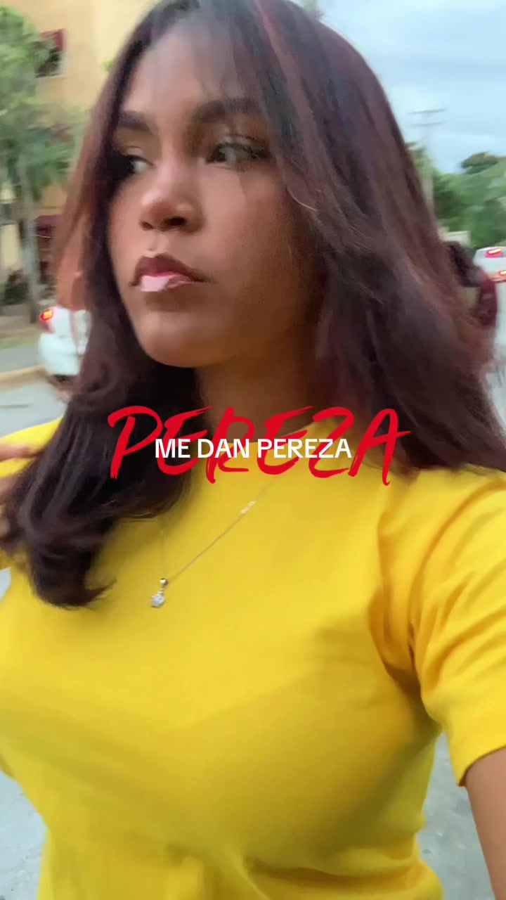 @María