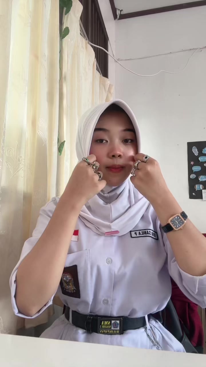 @dewisybila