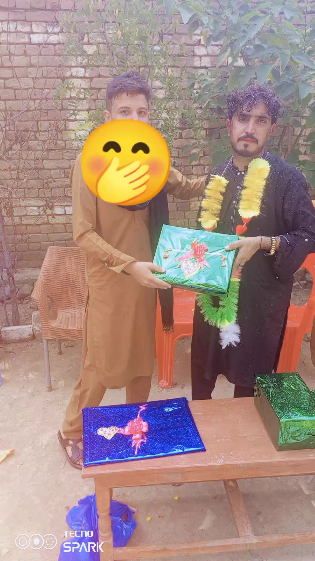 @【ISHAQ ORAKZAI】