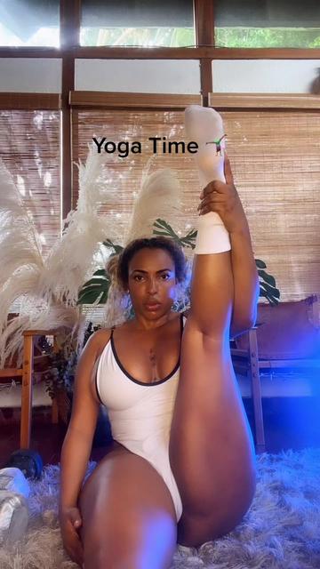 @Nia Harris Oficial