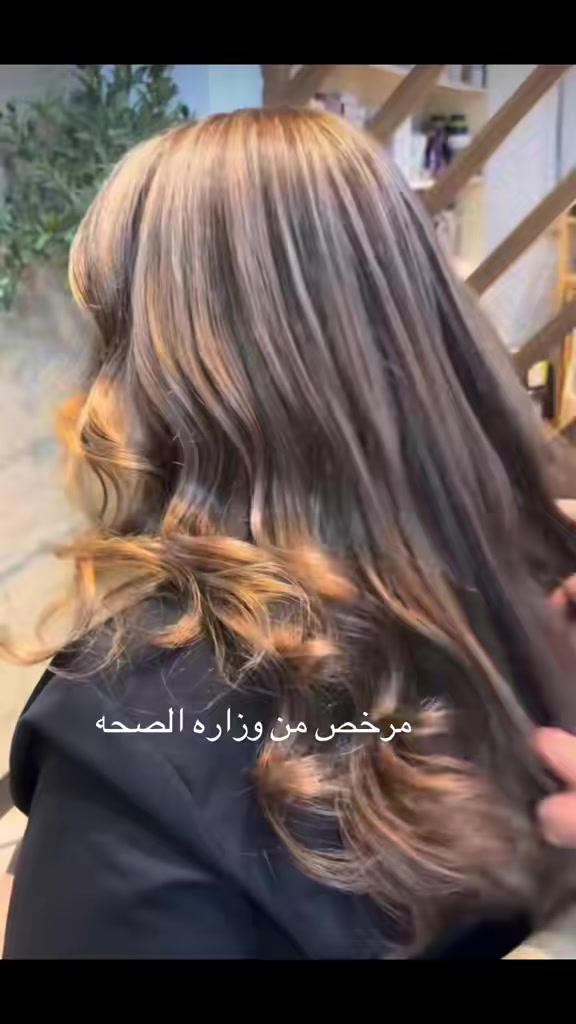 @Cornelasalon_