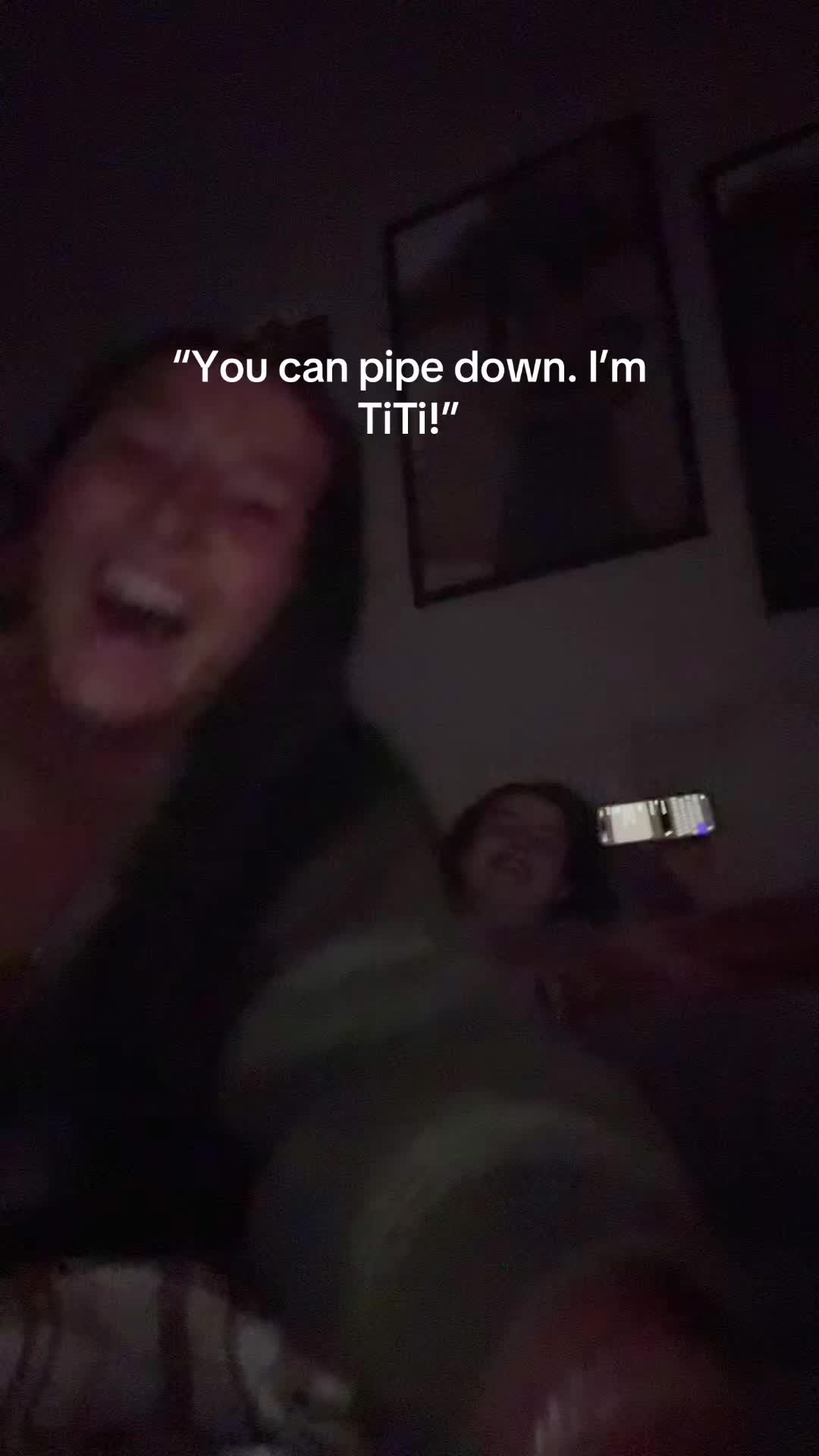 @bella