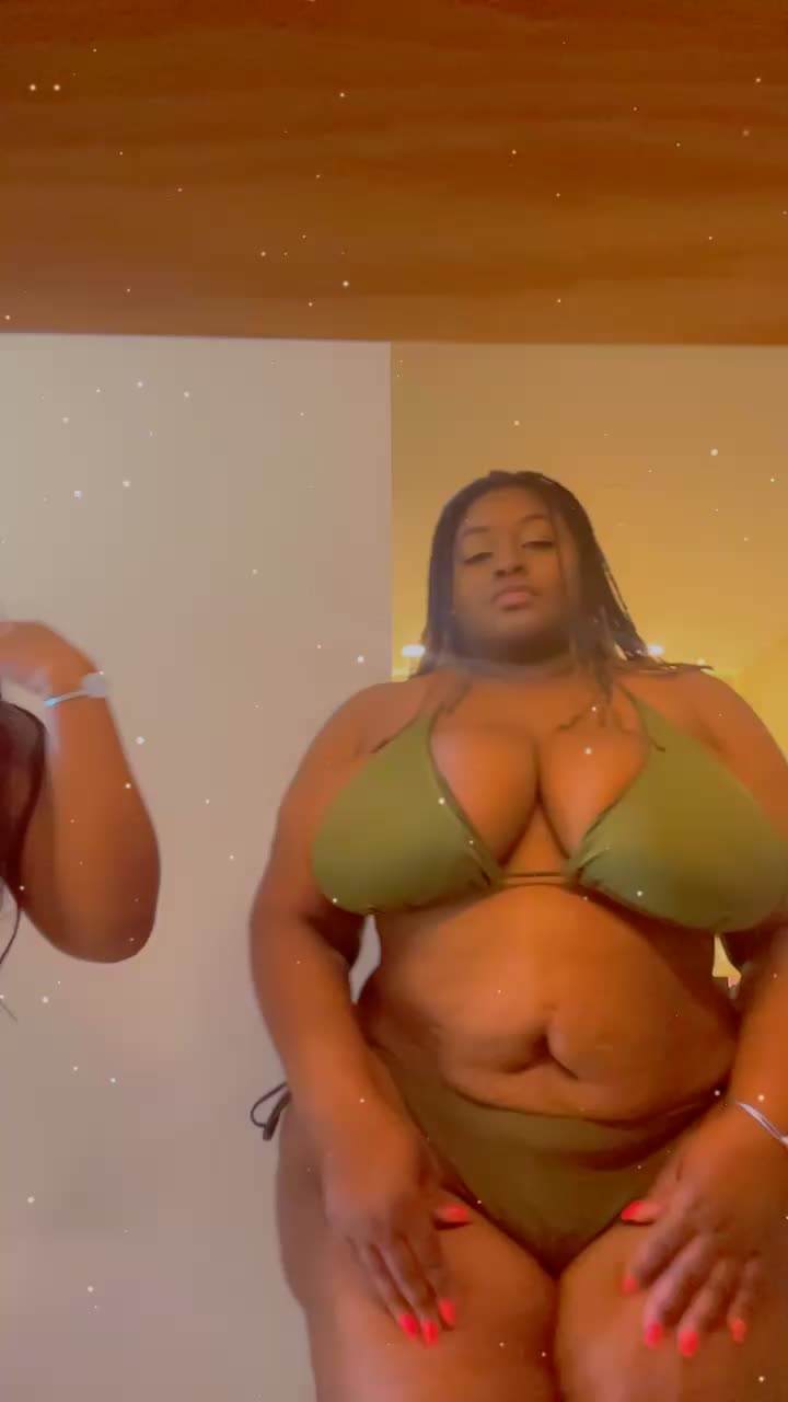 @BigRifathaGoddess