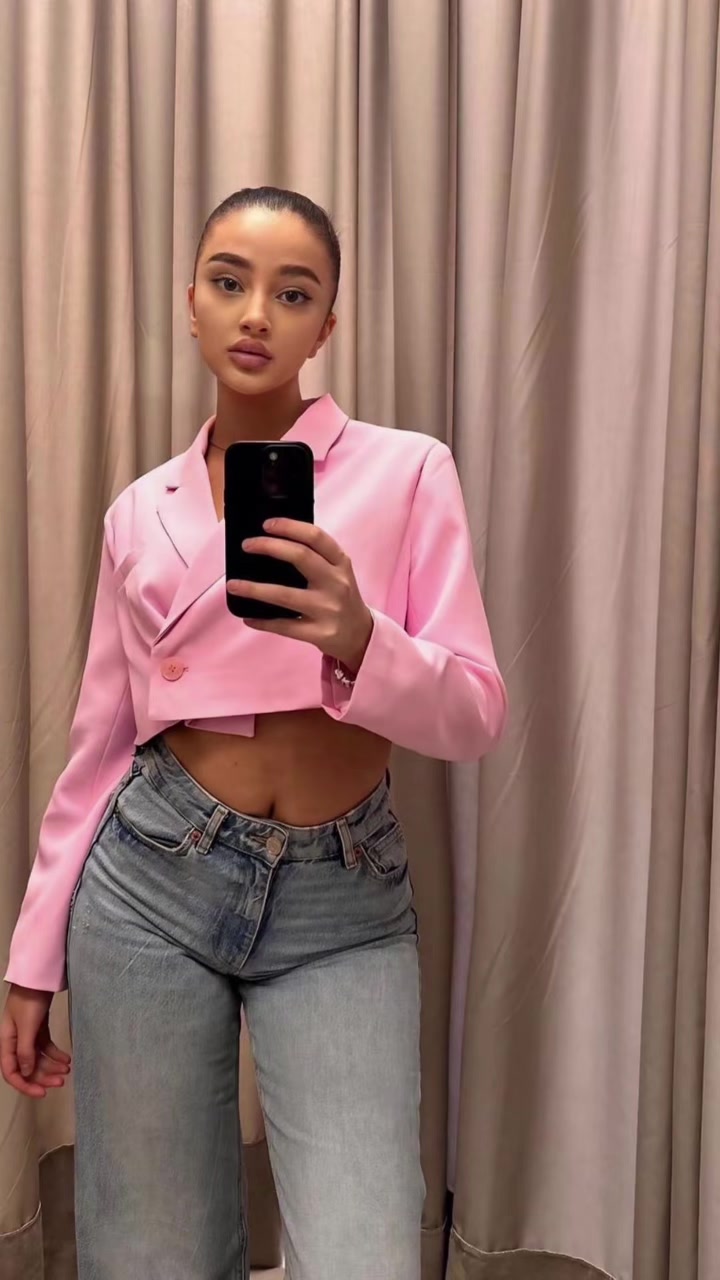 @𝐌𝐢𝐥𝐤𝐚 🇦🇱🇬🇧