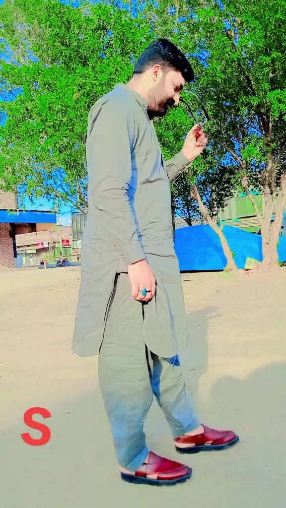 @LAG PALL RANT   MAILK BILAL