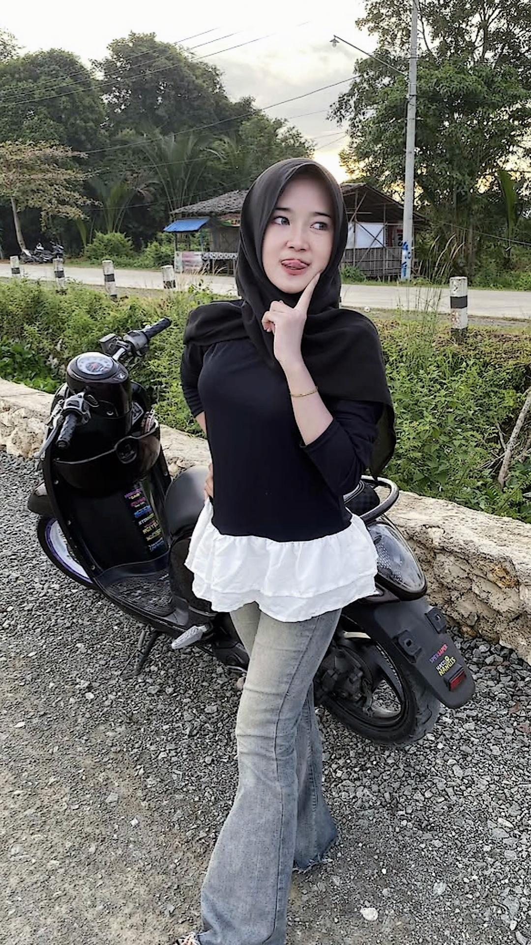 @anniputri5