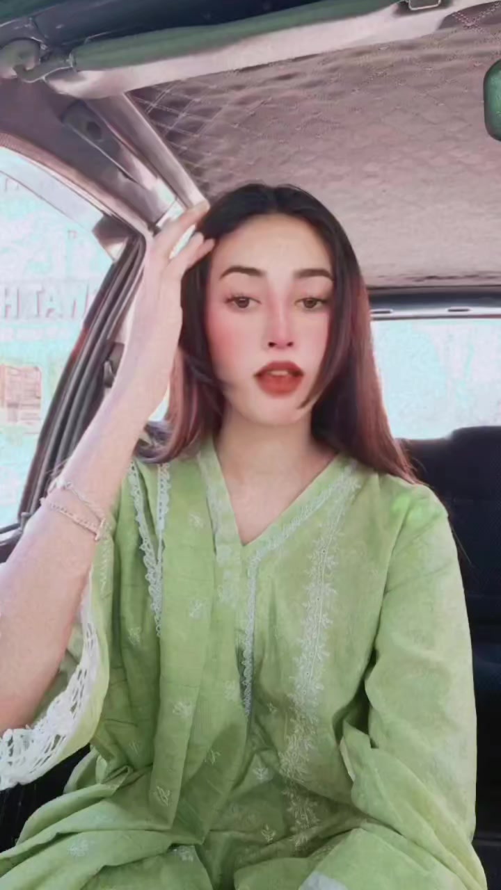@𝐏𝐞𝐞𝐡𝐮 𝐛𝐡𝐚𝐭𝐭𝐢 ❤