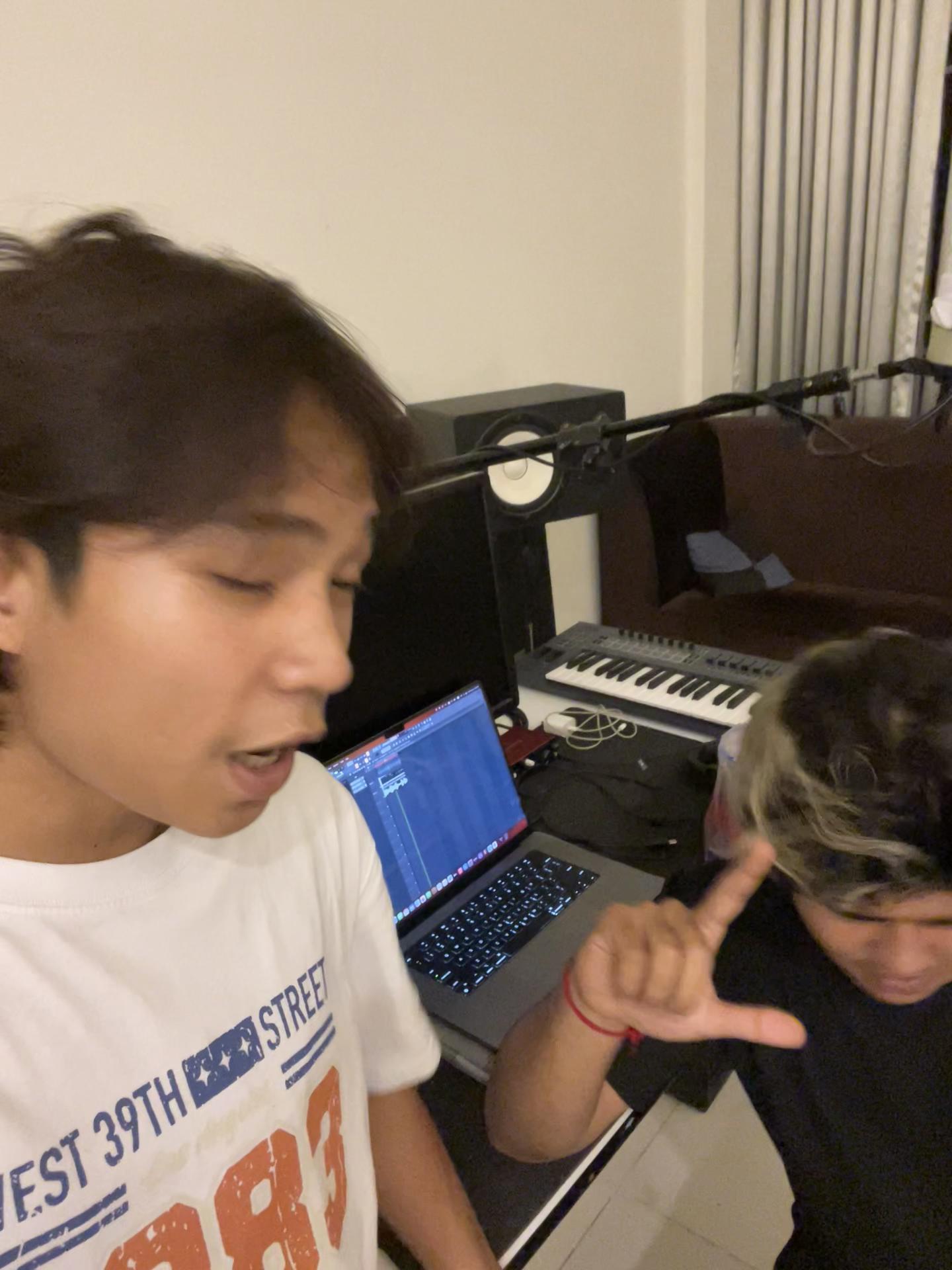 @SlideO