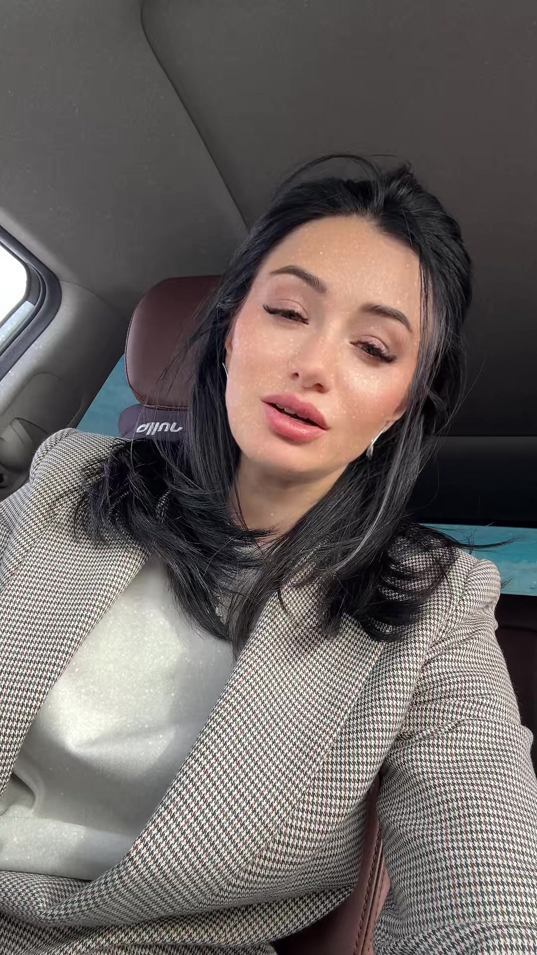 @Alyonka