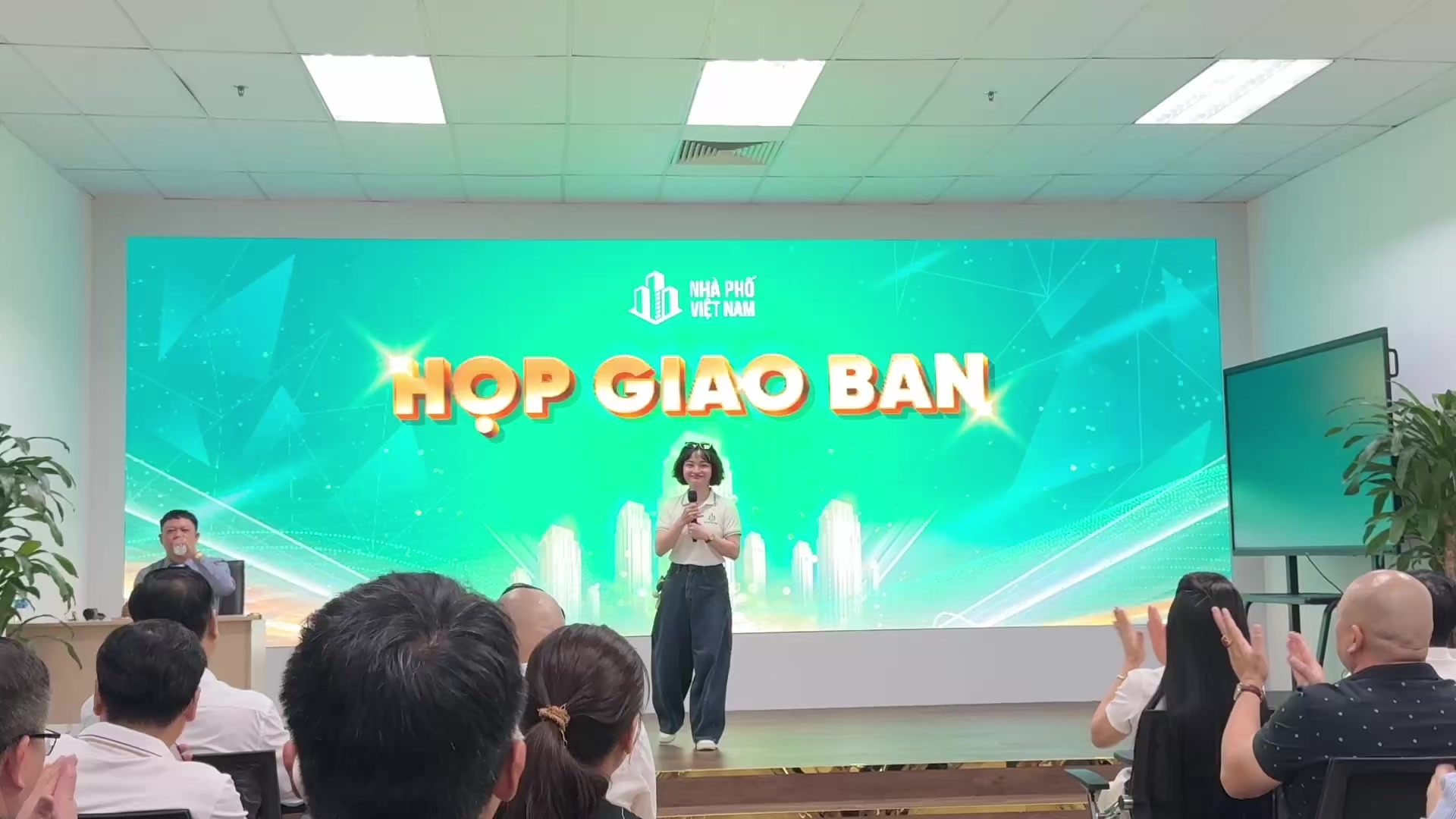 @Hương Ph&ugrave;ng