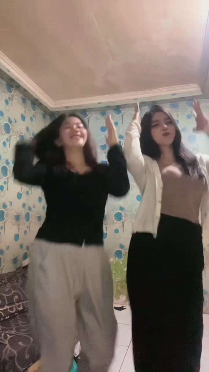 @Yuniitaa♊️