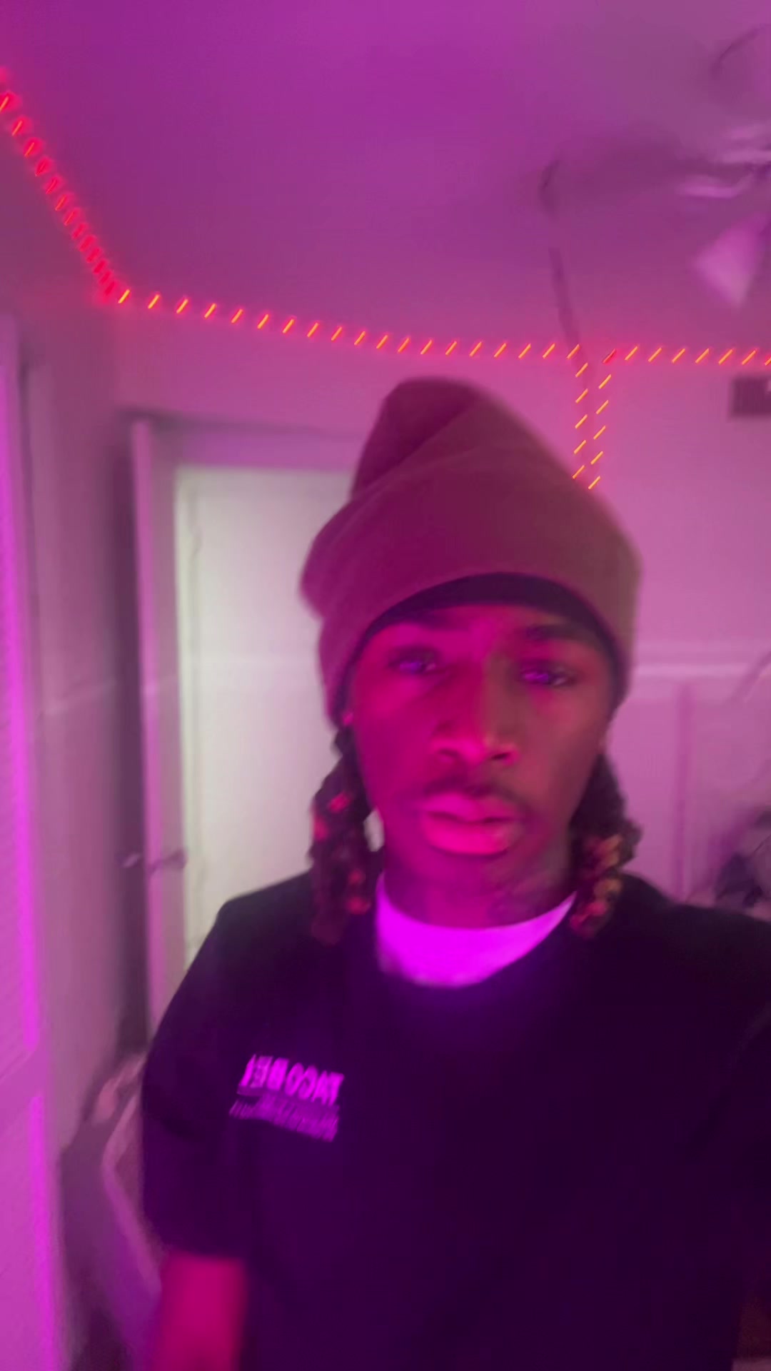 @zy