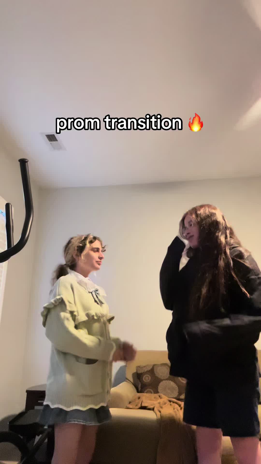 @yena