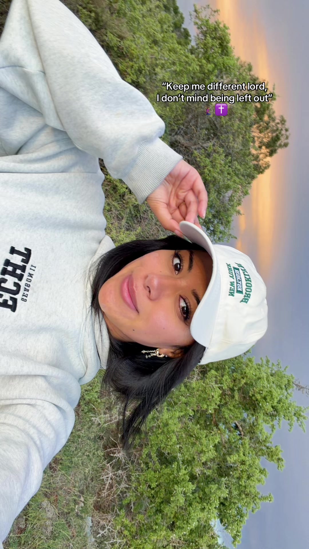 @axavkx
