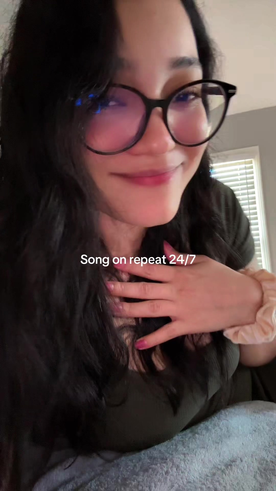 @👾