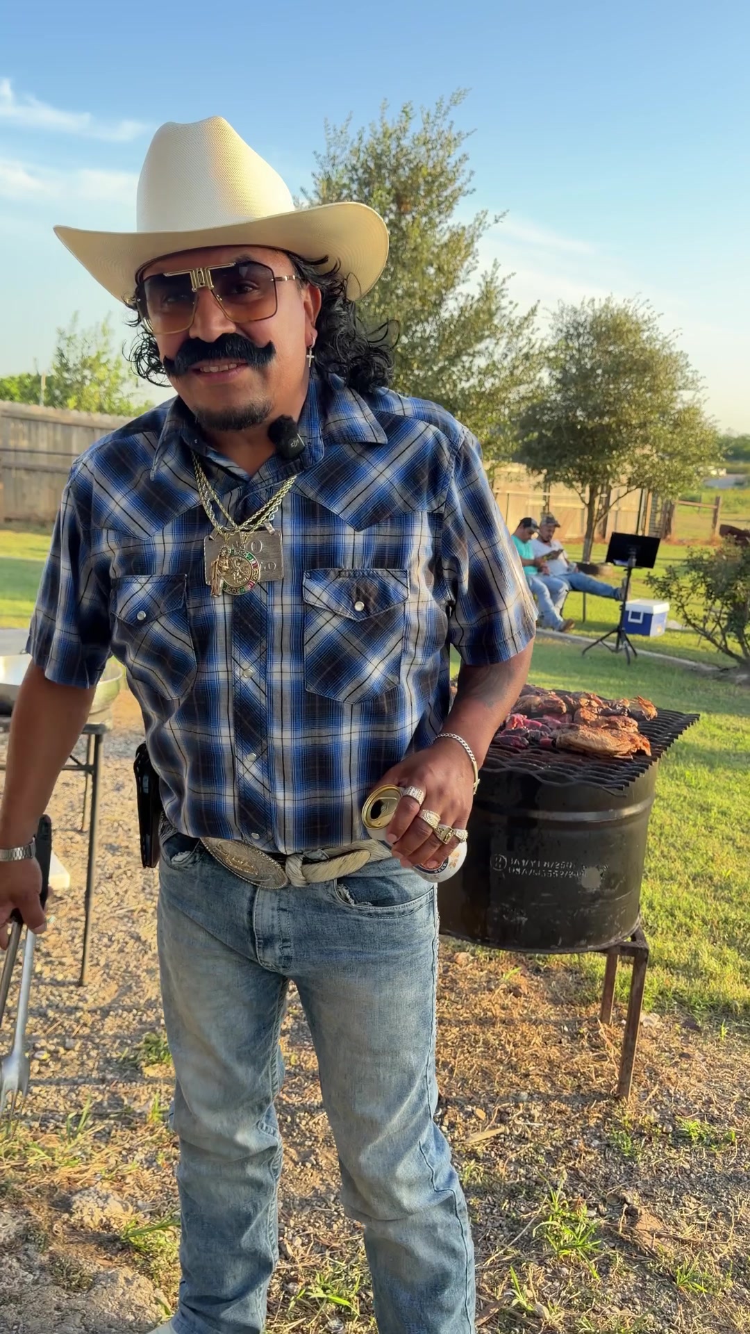 @T&iacute;o Chivalo