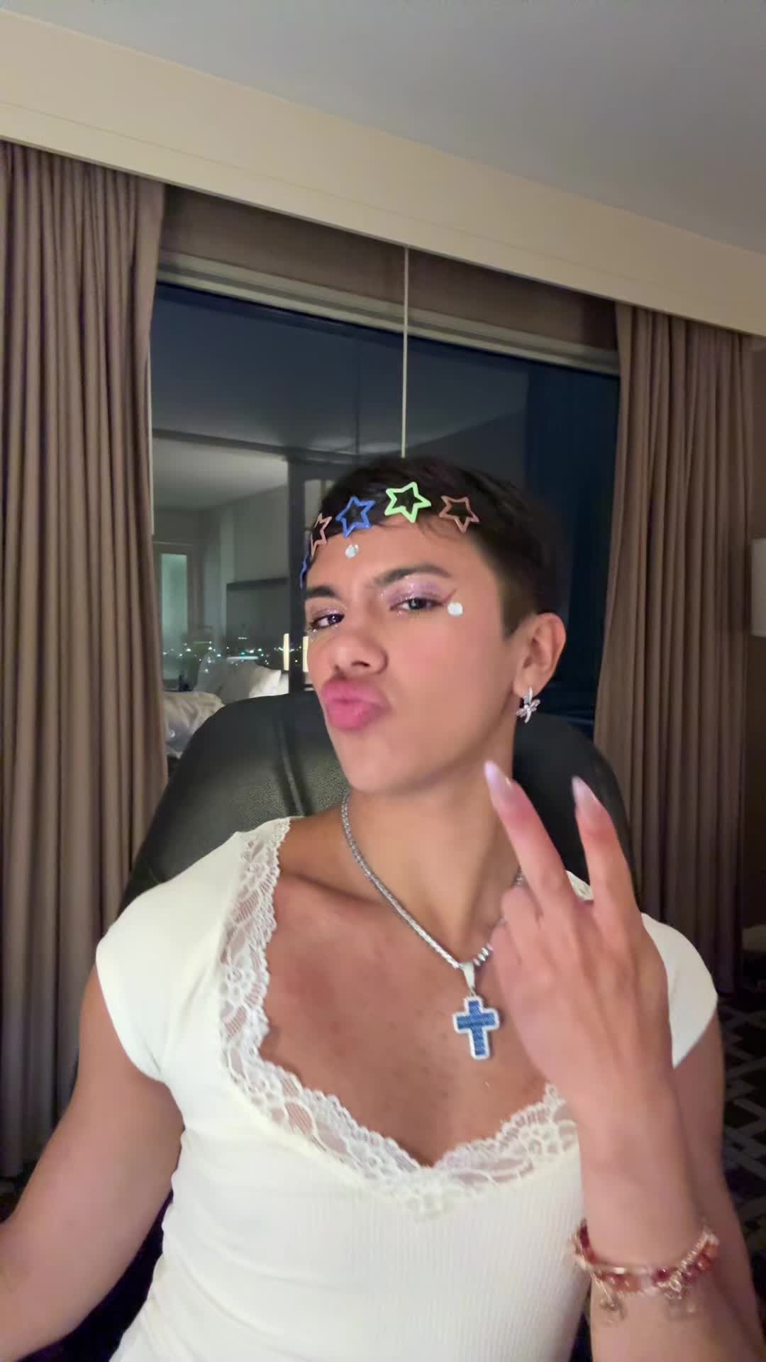 @𝐻𝑒𝒶𝓋𝑒𝓃𝒮𝓊𝓅𝑒𝓇𝓈𝓉𝒶𝓇