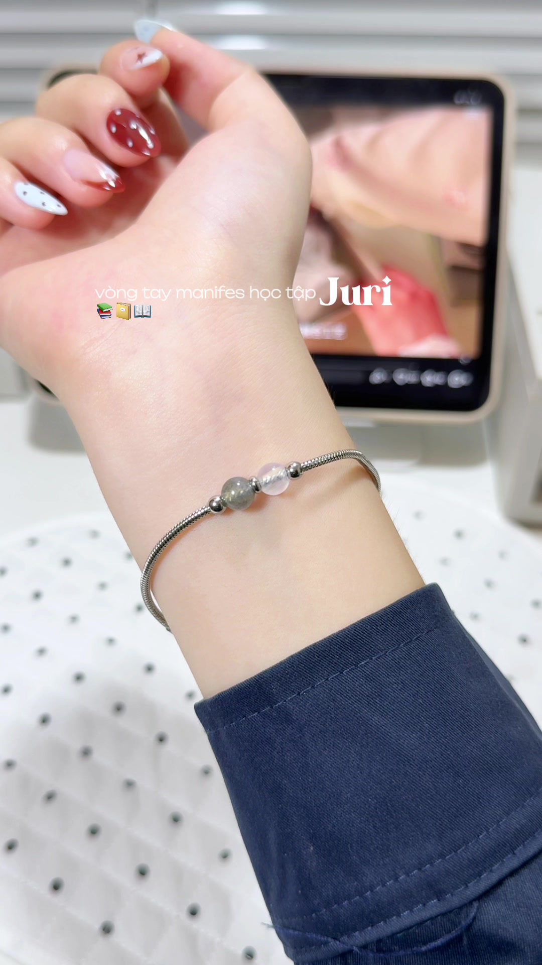 @𓇼⋆.˚ hyeon unbox 𓆝⋆.˚