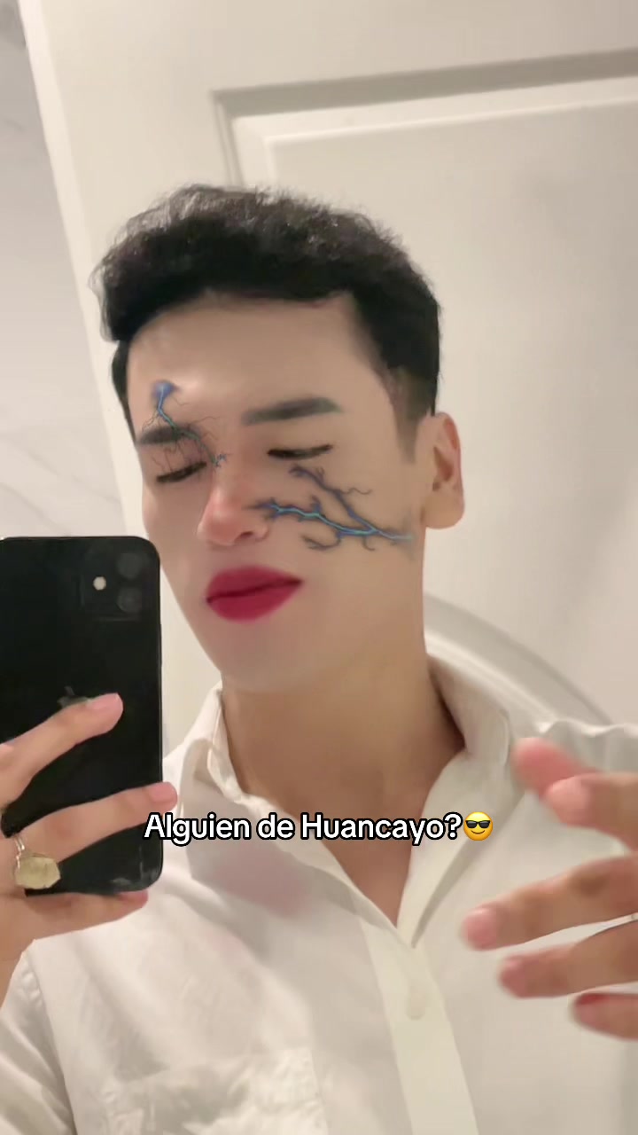 @Antony&ensp;V&aacute;squez