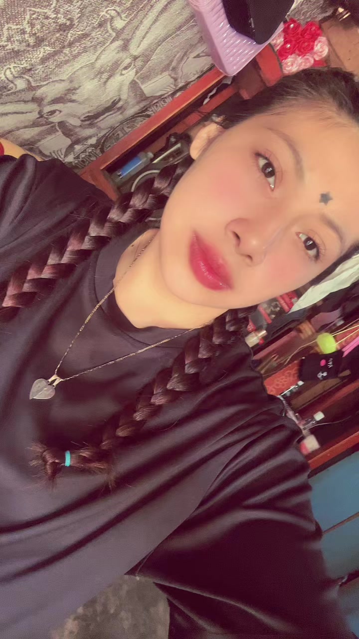 @Anna❤️&zwj;🩹