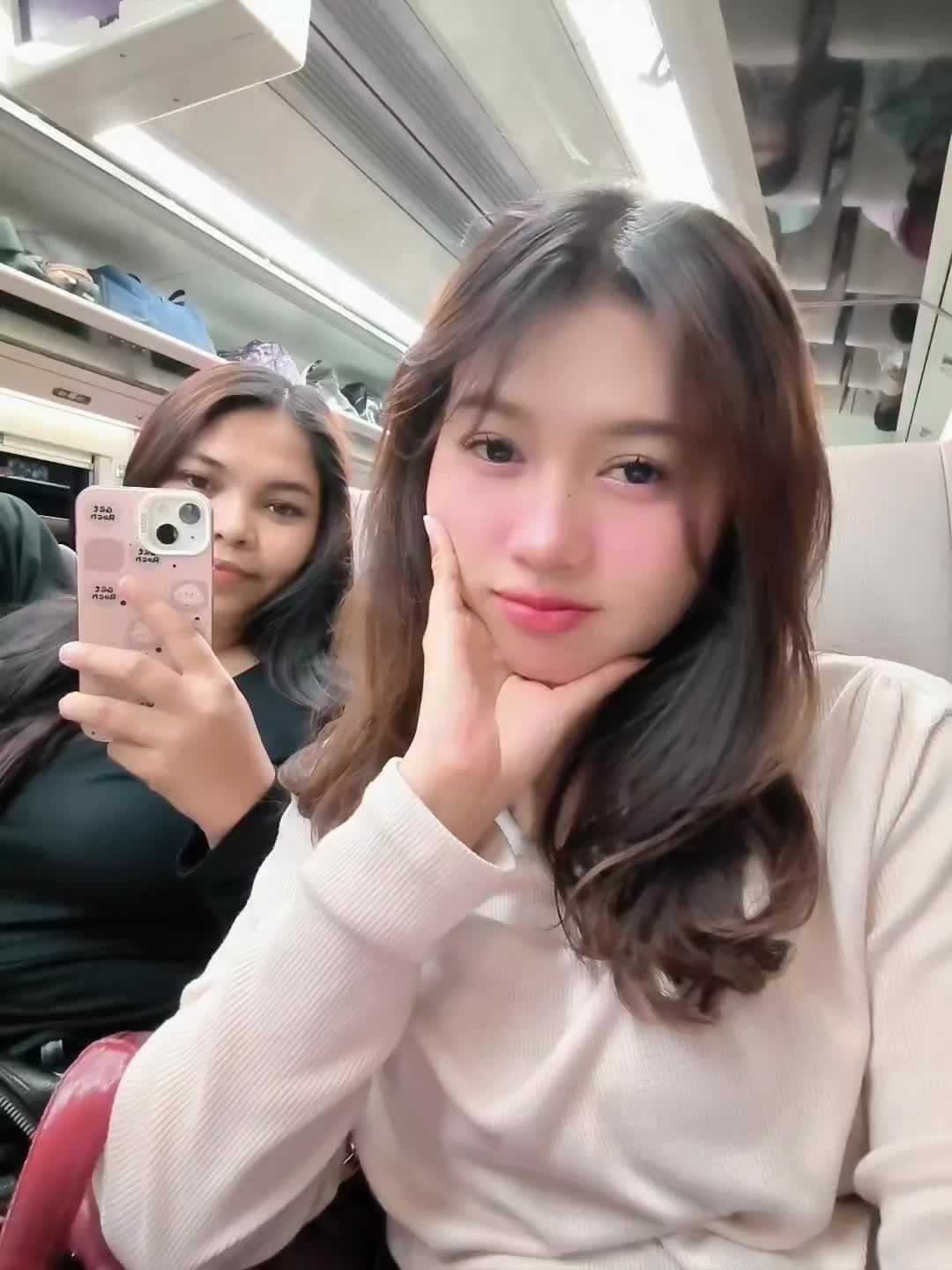 @sweetnesslylly