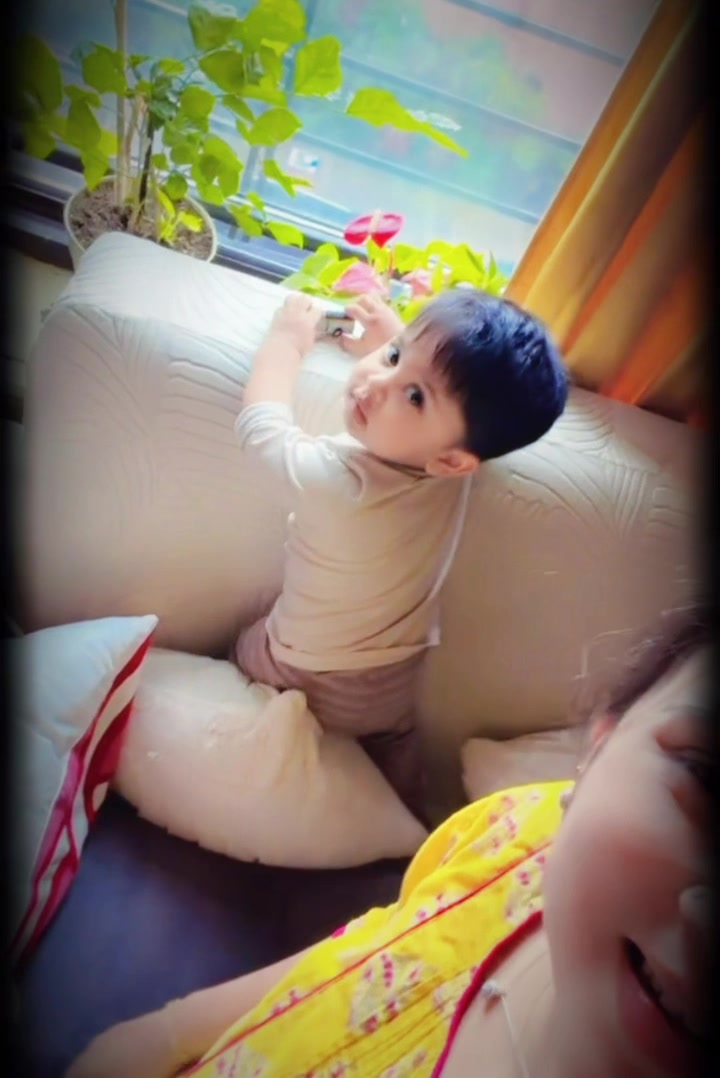 @Razian