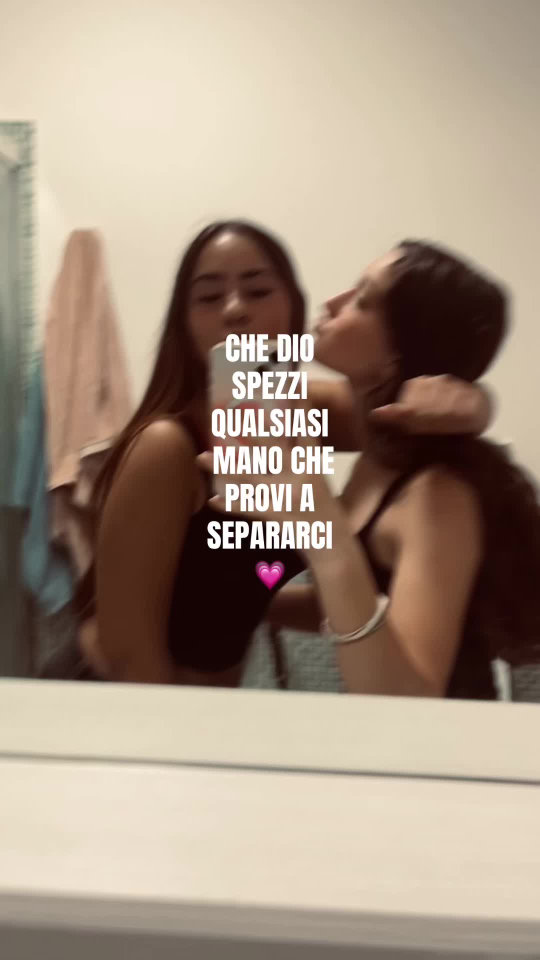 @⍟