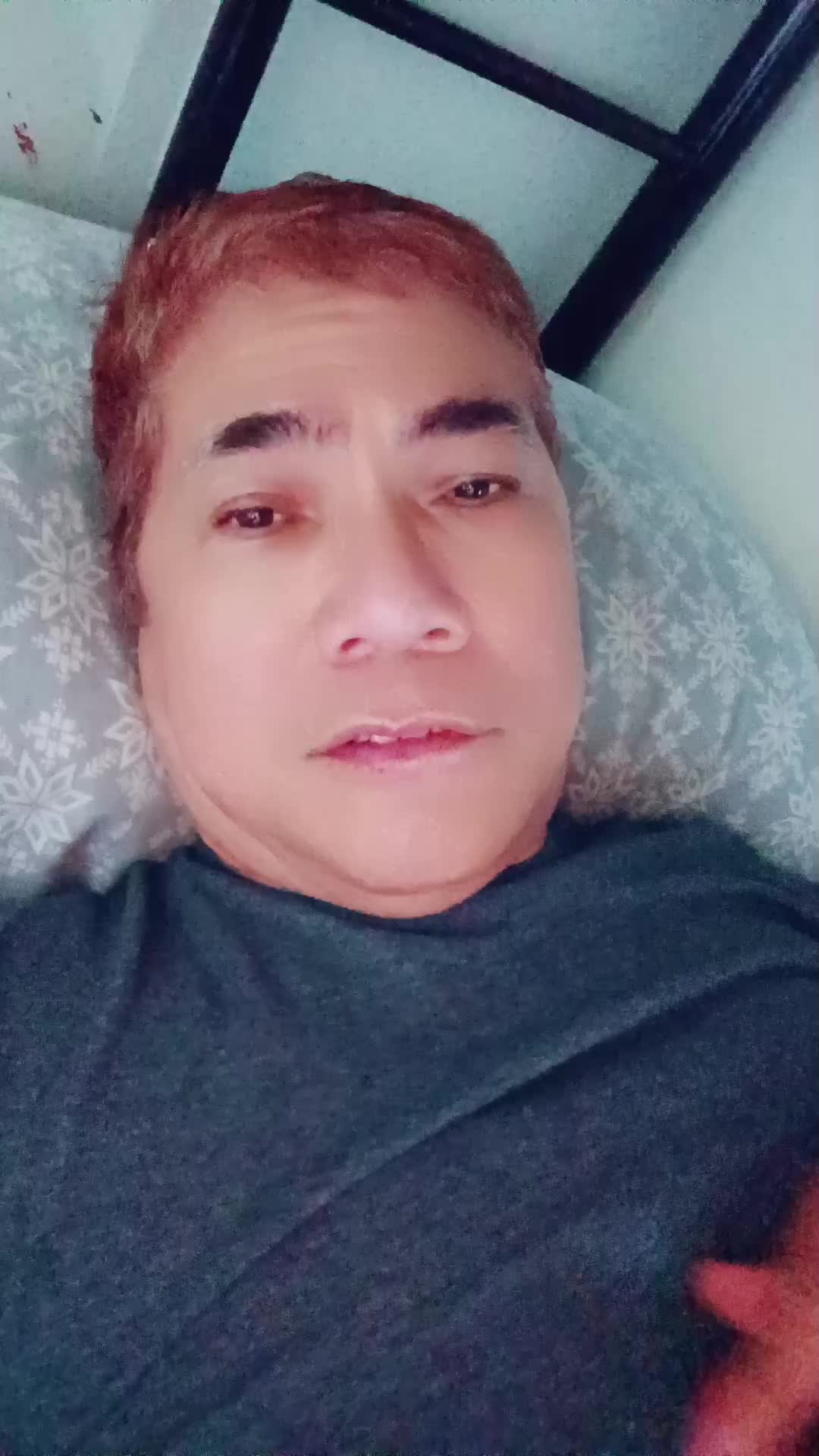 @Kneeroh