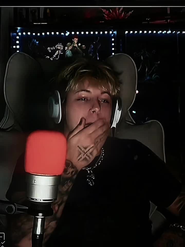 @Brian edits 9⁹9legendsneverdie