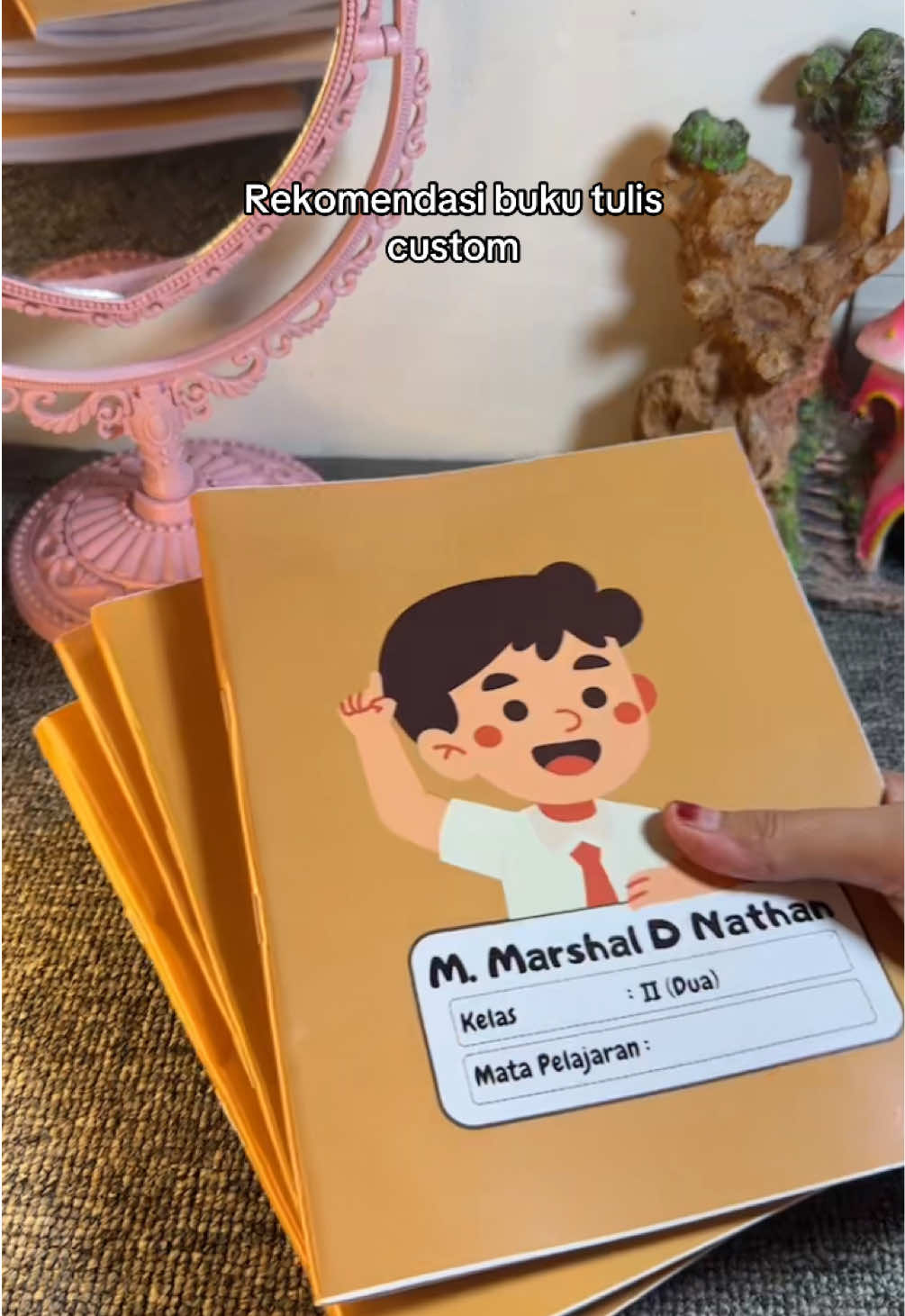 @EkaNis14