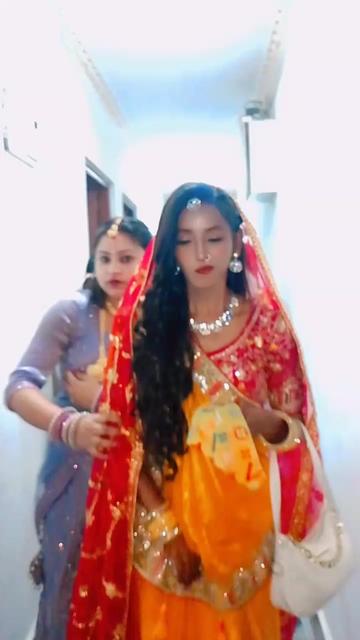 @Bhojpuri Queen 👰