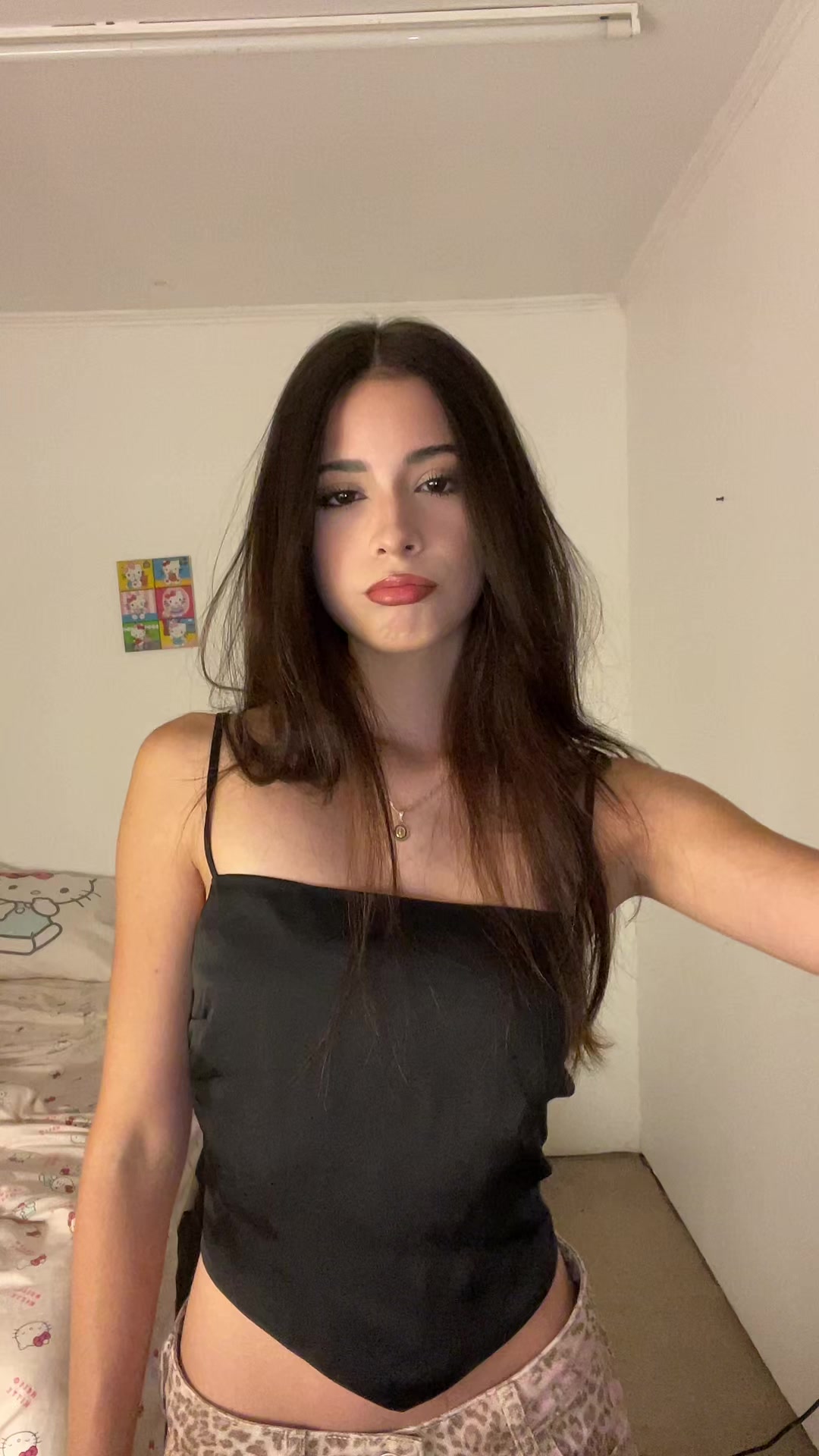 @𝑠𝑖𝑛𝑎𝑖🌺