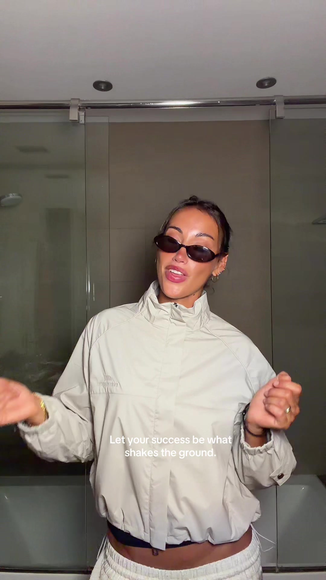 @LIA MIZRAHI