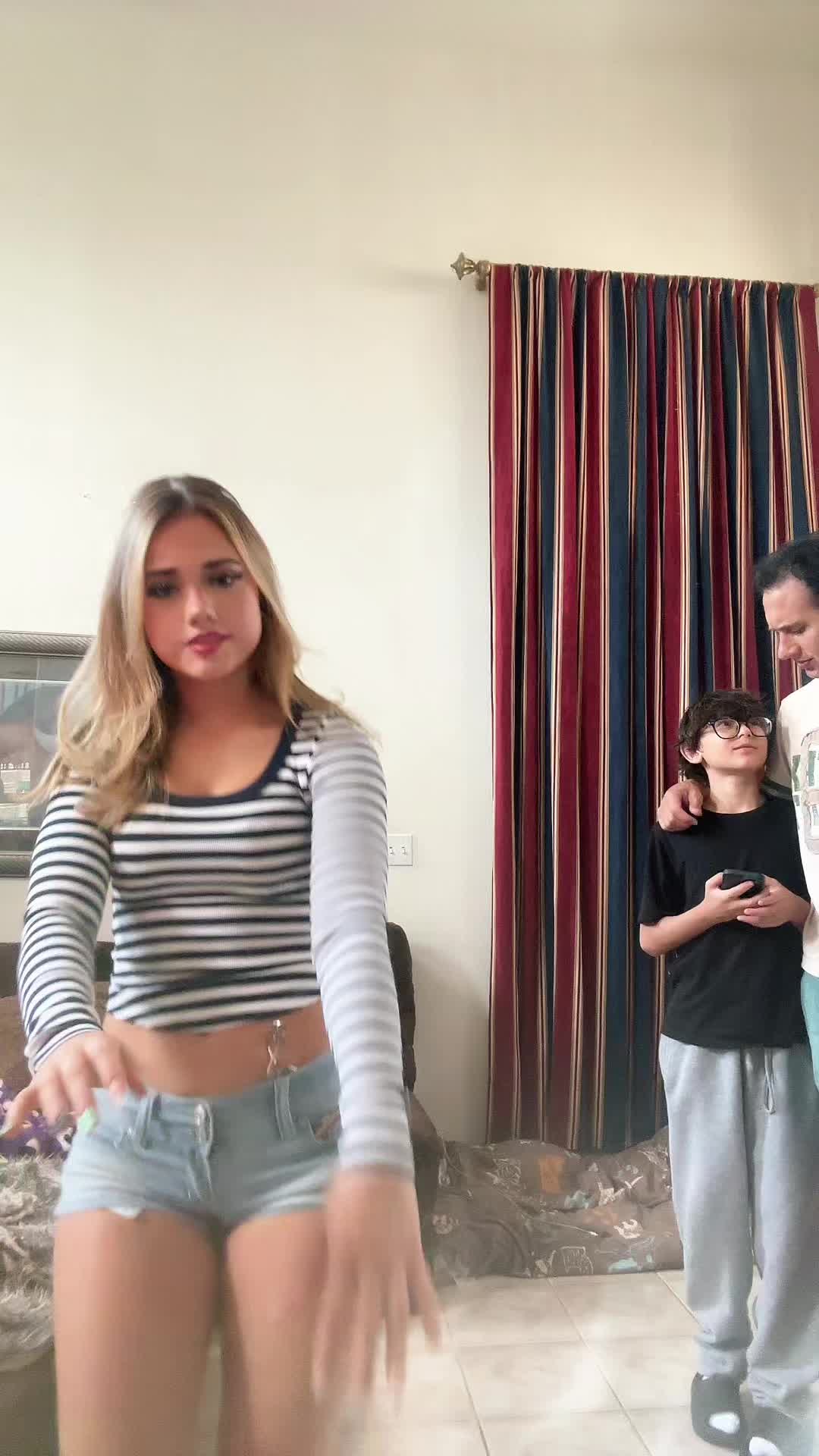 @mena.lux.delamatyr