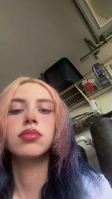 @Juju🍒