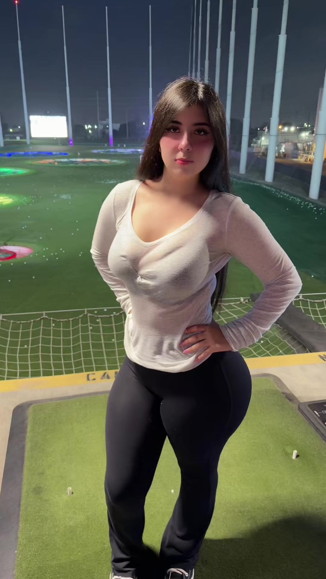 @Elenita