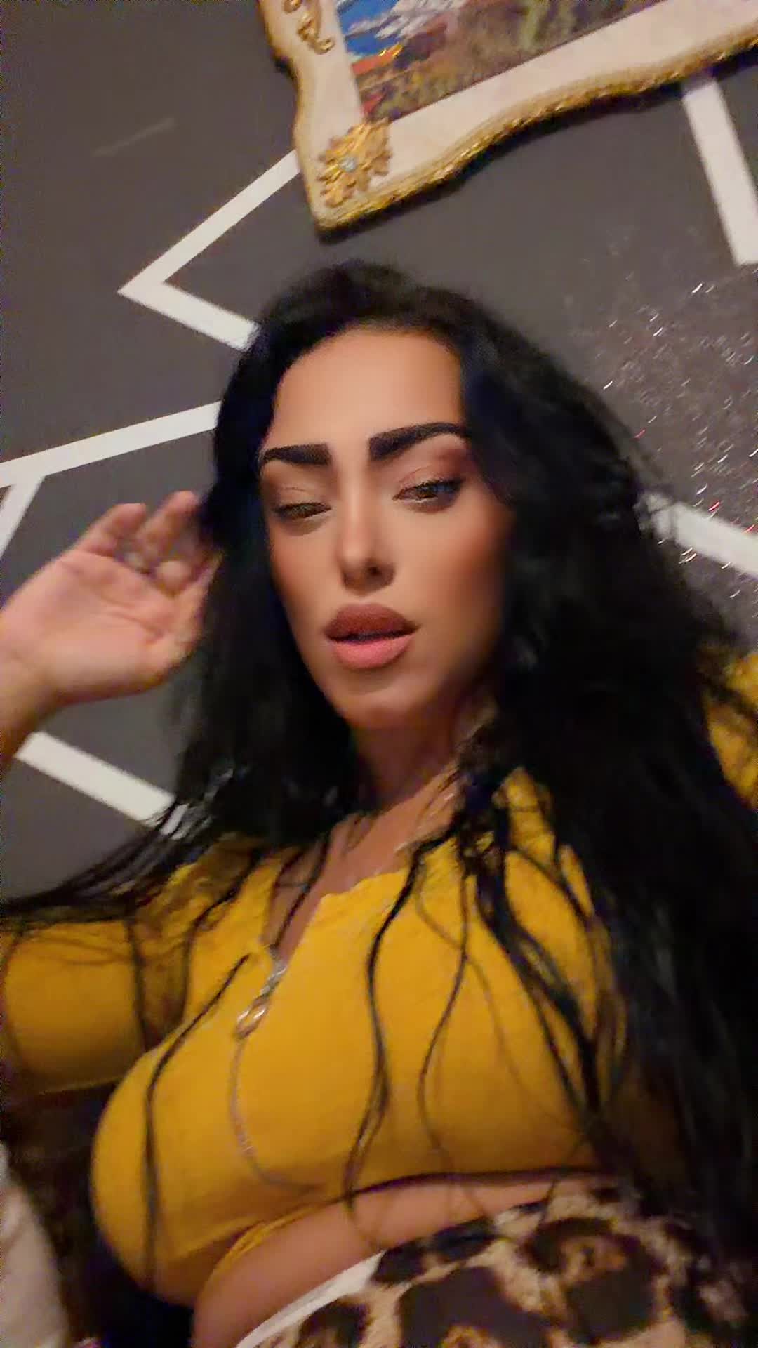 @Vanessa Lorenzo🖤