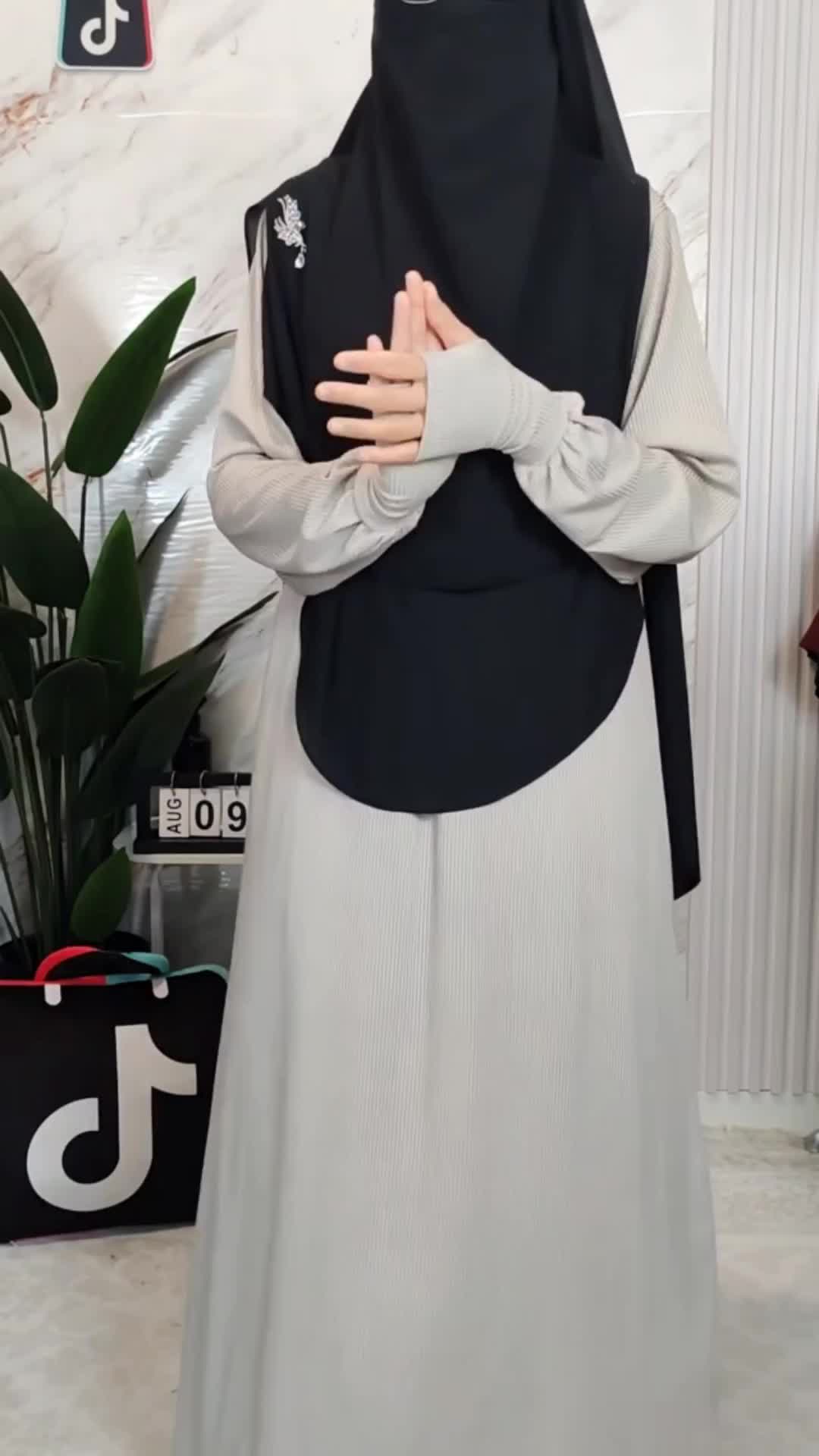 @Kak Ninie l Live Host