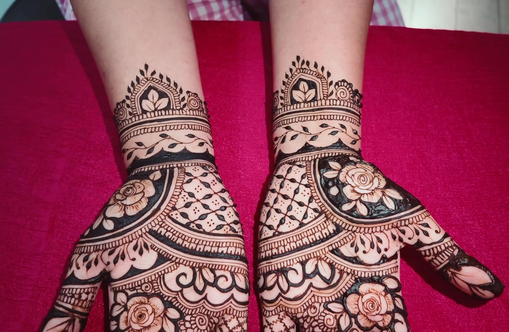 @Sirat ✨Brampton henna Artist