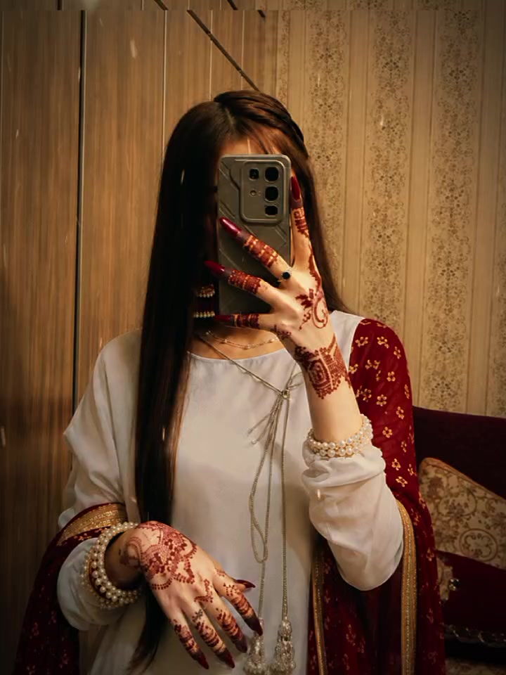 @Hoorain Official🤍😉
